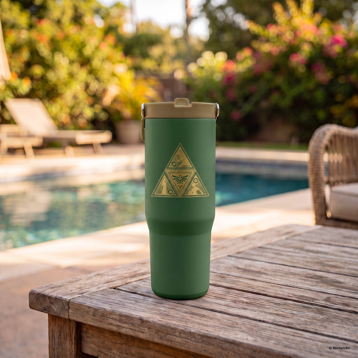The Legend of Zelda™ – Icons 30oz Flip Straw Tumbler